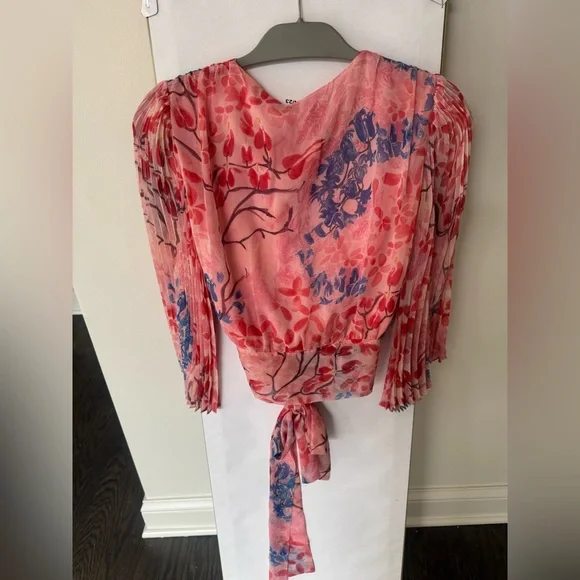 Alice + Olivia Pink Floral Wrap Blouse - Picture 5 of 8